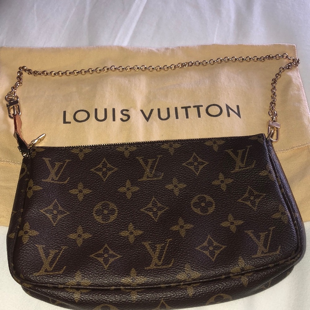 Louis Vuitton pochette